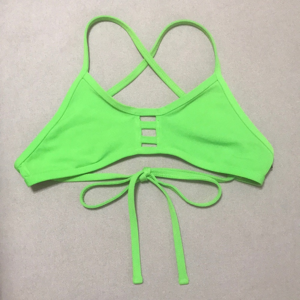 NWOT Jolyn Tomcat Bikini Top